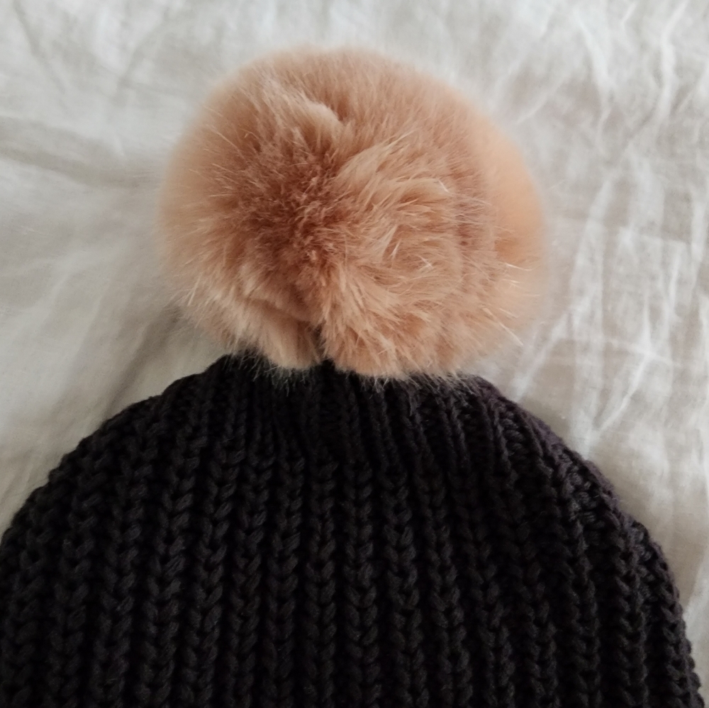 Rare, Love Your Melon rose foil patch pom beanie - Picture 2 of 3